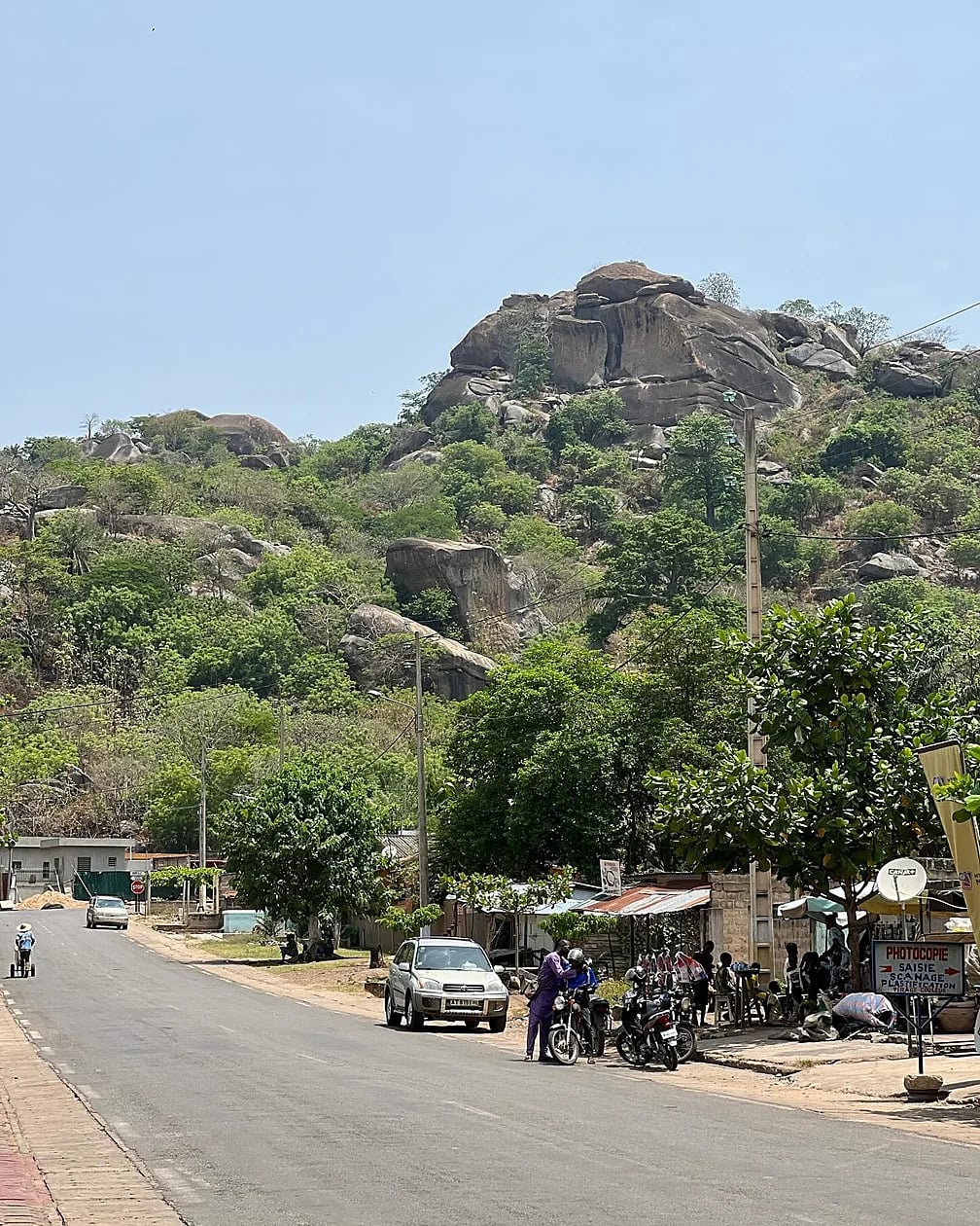 Dassa-Zoumè — Dassa-Zoumè, la cité des 41 collines